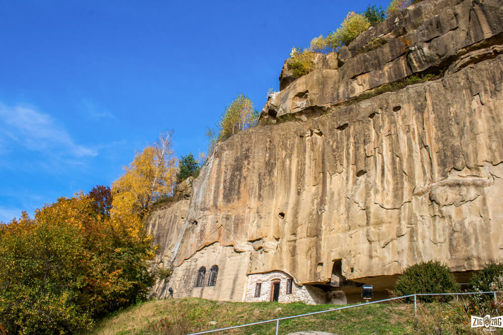 Mănăstirea Corbii de Piatră